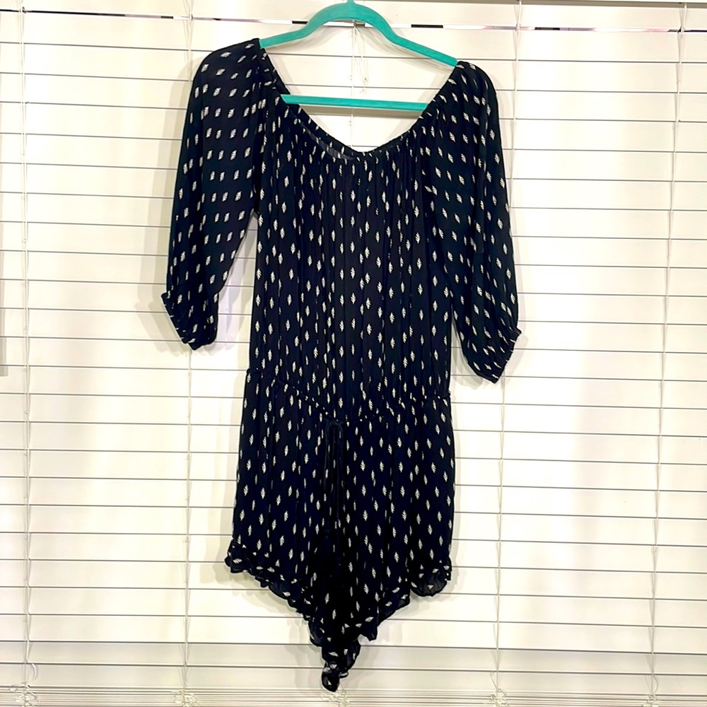 Wishlist Apparel size L black and white print romper